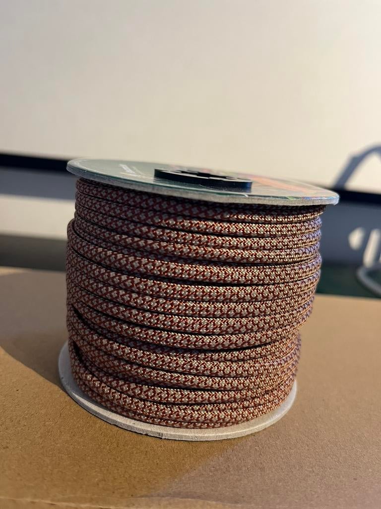 Paracord type III, Ophalen, Zo goed als nieuw