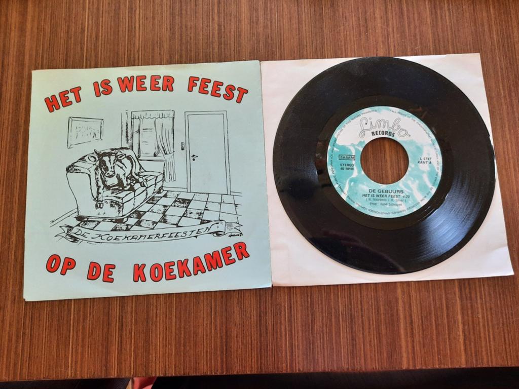 De Gebuurs. Het is weer feest/Op de koekamer., Ophalen of Verzenden