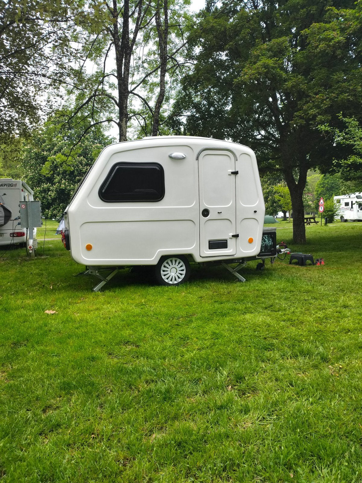 Predom / Niewiadow N126 – 2023, Caravans en Kamperen, Stapelbed, Treinzit, Particulier, 500 - 750 kg
