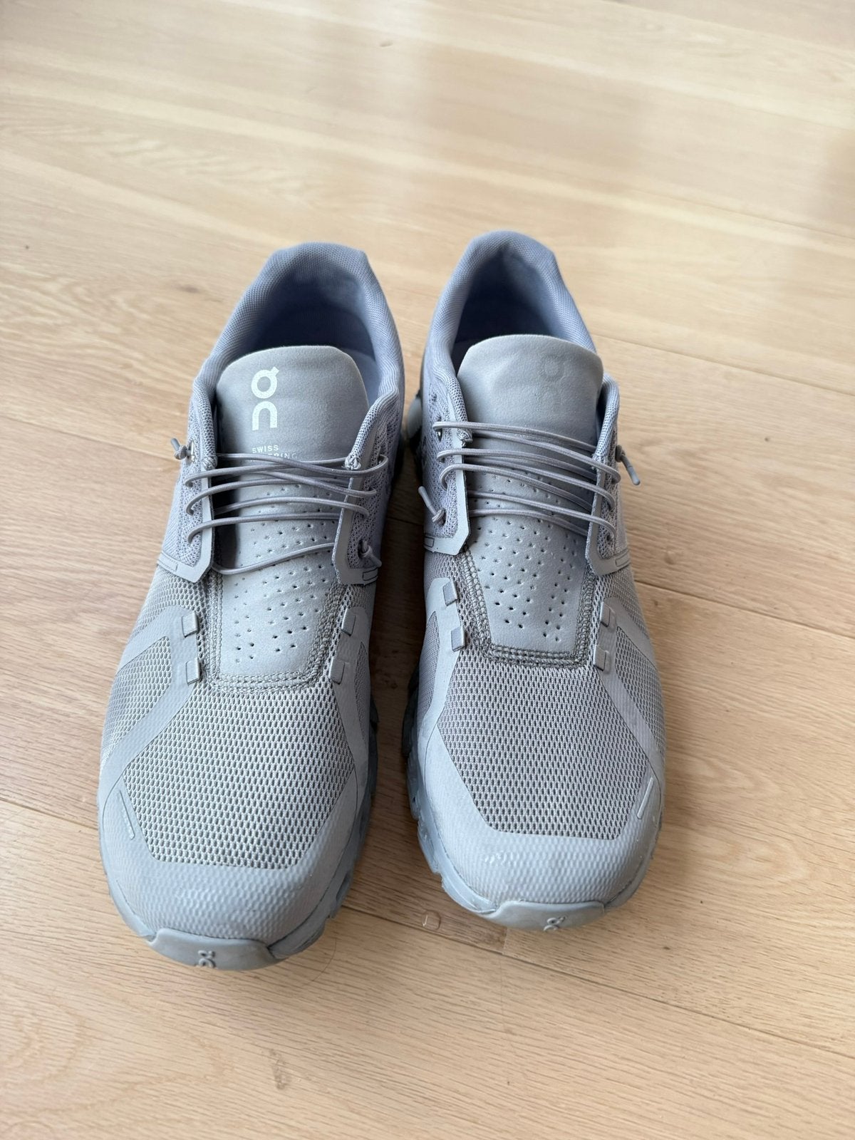 ON SPORTSCHOENEN, Ophalen, Zo goed als nieuw, Sportschoenen