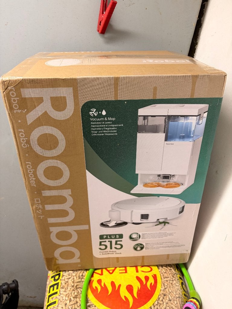 iRobot Roomba 515 Plus Combo Wash (neuf), Neuf, Navigation intelligente, Réservoir, 2000 watts ou plus