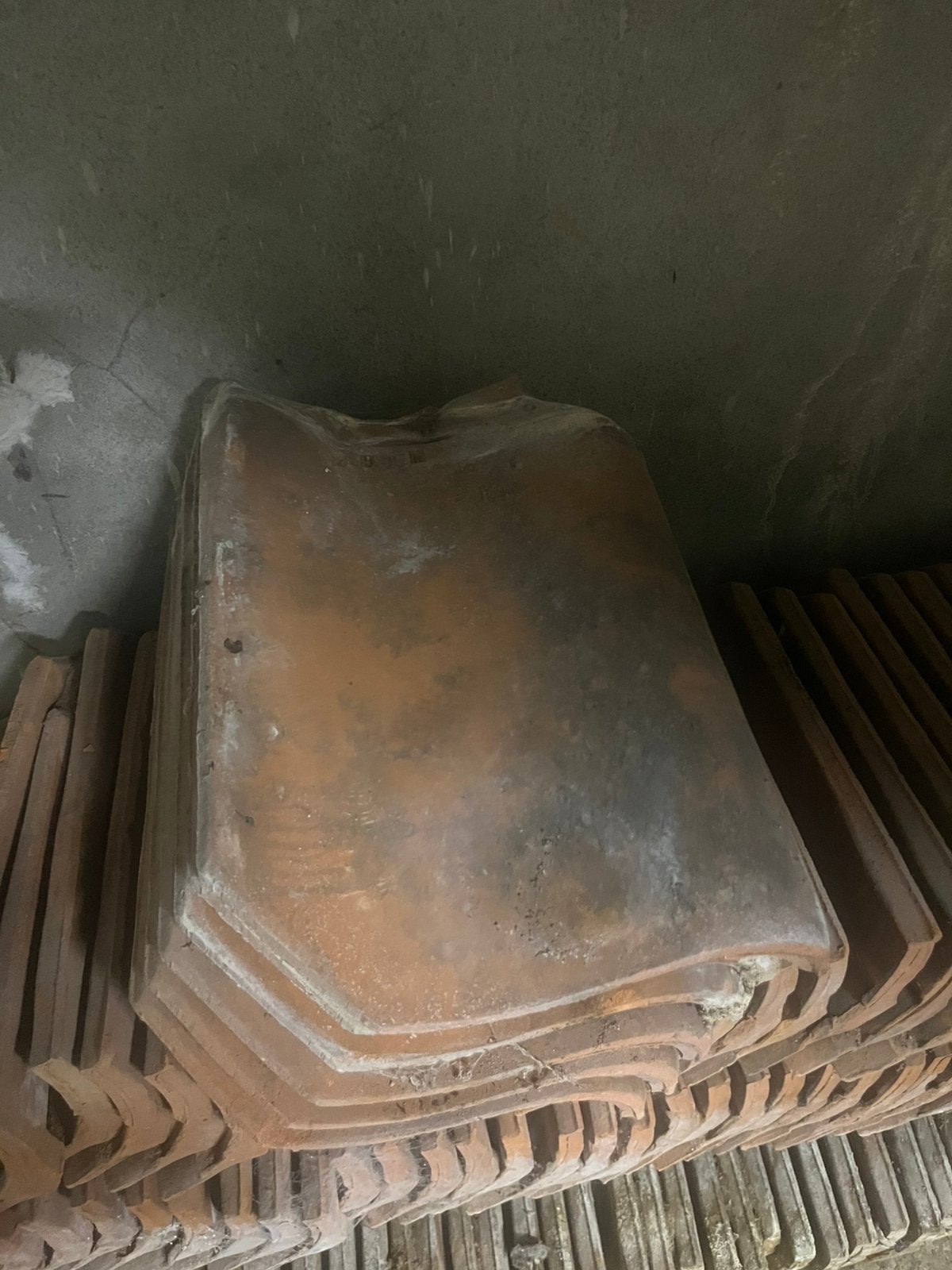 Boomse pannen en nokken, Doe-het-zelf en Bouw, Dakpannen en Dakbedekking, Ophalen, Zo goed als nieuw, Dakpannen