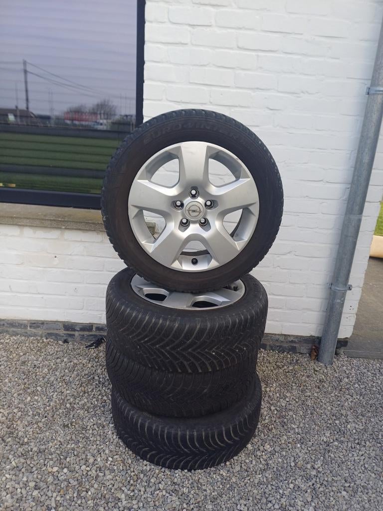 Pneus de voiture avec couvre-roue - Opel Zafira - 4 pièces, Enlèvement, Pneus hiver