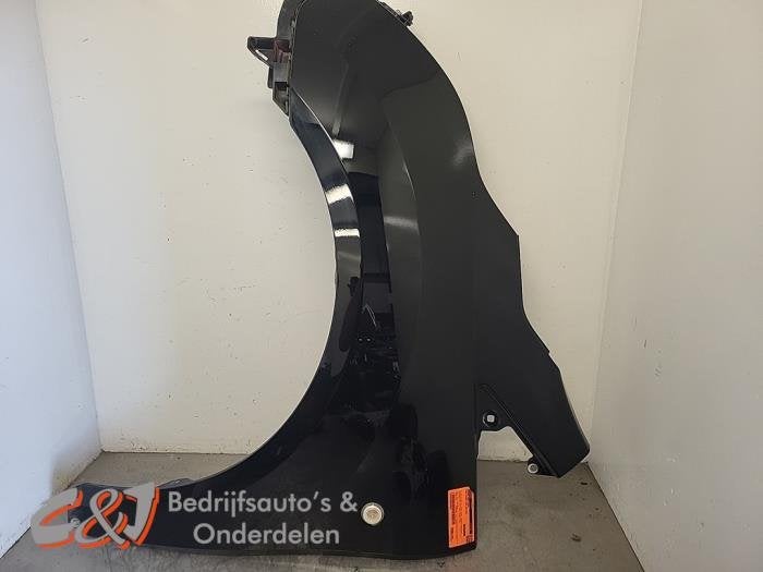 Aile avant gauche d'un Ford Transit Connect, -, 3 mois de garantie, -, -