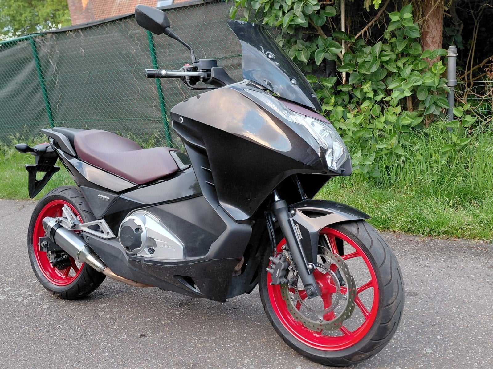 Honda Integra 700cc 2011 en parfait état avec seulement 50 d, Motos, ABS, Scooter, Plus de 35 kW, Particulier