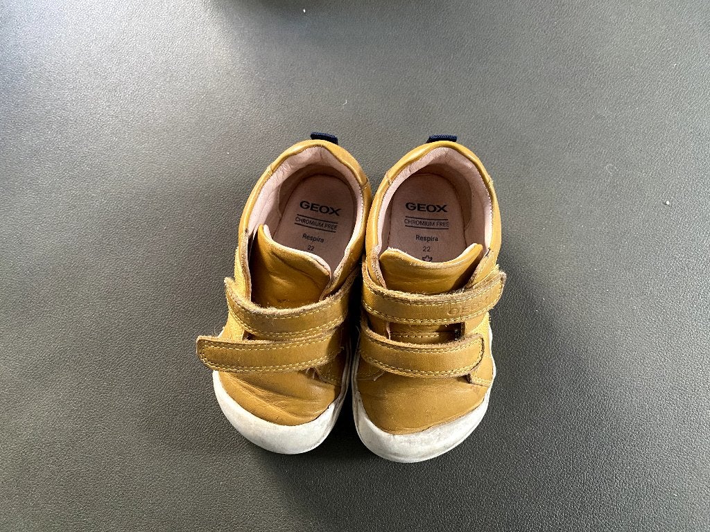 Geox Respira leather toddler shoes – Size 22, Kinderen en Baby's, Ophalen, Jongetje of Meisje, Geox, Gebruikt
