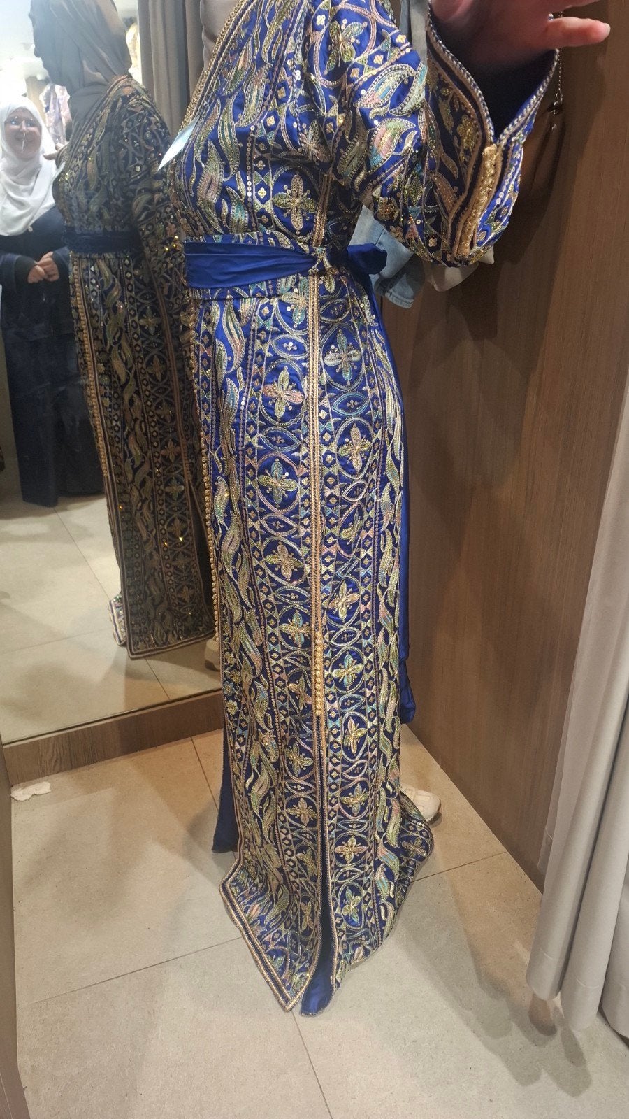 caftan oriental, Enlèvement