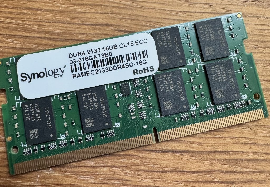RAM Synology 16GB DDR4 ECC, Computers en Software, NAS, Ophalen of Verzenden, Zo goed als nieuw