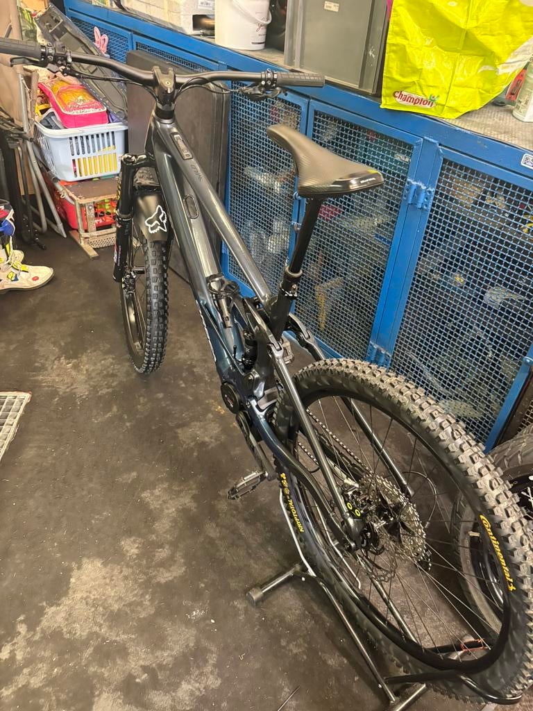 VTT, Fietsen en Brommers, Ophalen, Zo goed als nieuw