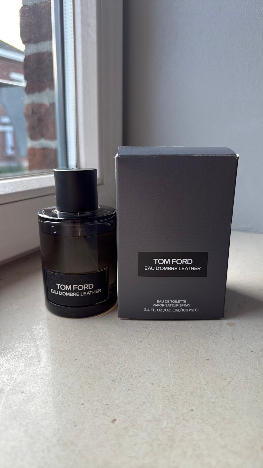 Tom Ford - Eau d’Ombré Leather - 100ml, Bijoux, Sacs & Beauté, Beauté | Parfums, Enlèvement ou Envoi, Utilisé