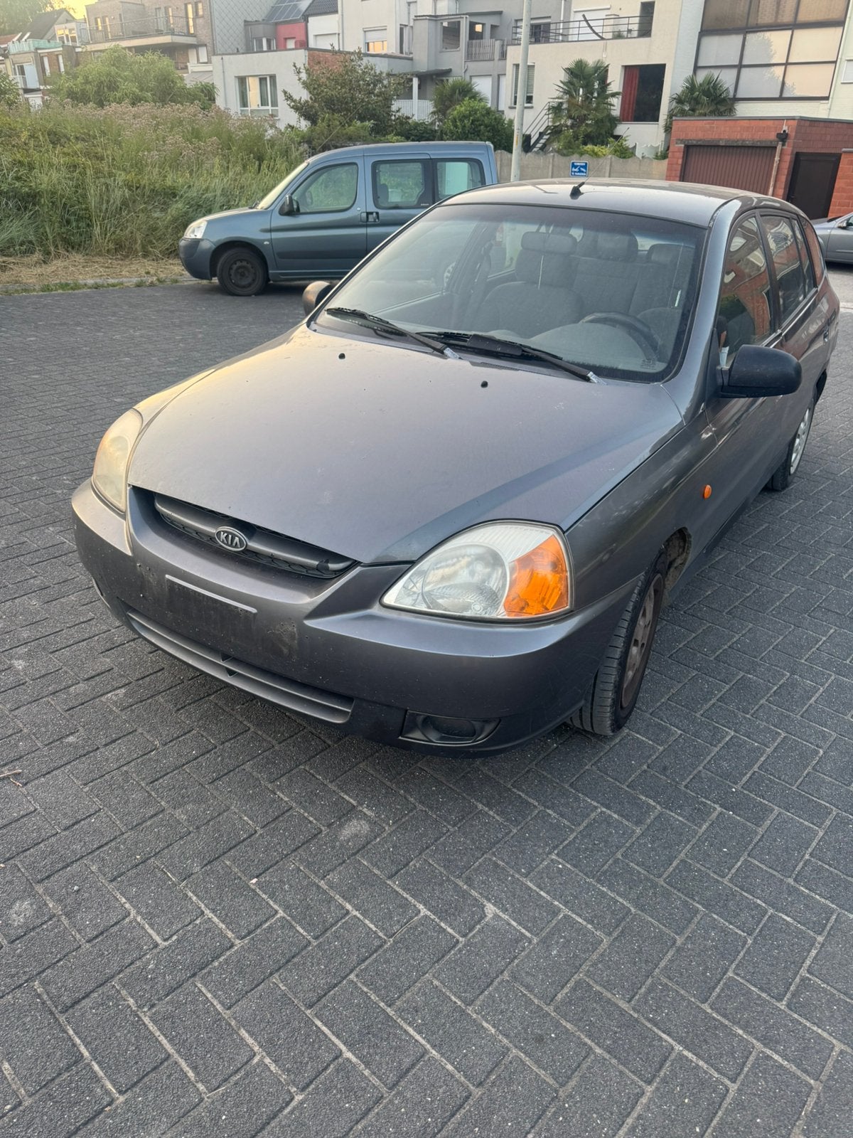 Kia Rio St 2004 1.2 essence sans contrôle €1100, Autos, Achat, Boîte manuelle, 5 portes, Break