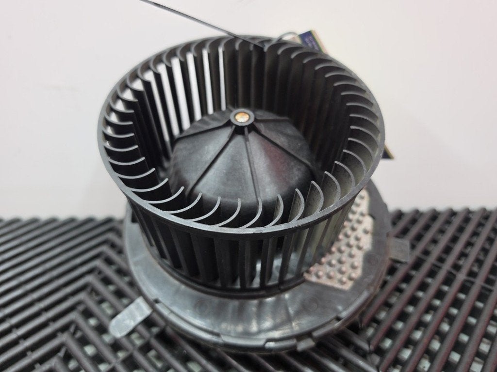 VENTILATEUR RADIATEUR MOTEUR Passat CC (357) (|3C1820015R|), Volkswagen, Volkswagen AG, Utilisé, Kundenbetreuung@volkswagen.de