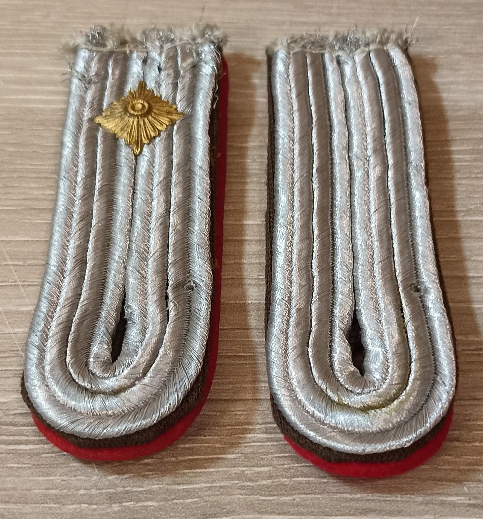 Epaulettes d'ingénieur Allemand Luftwaffe ww2, Envoi, Armée de terre, Emblème ou Badge