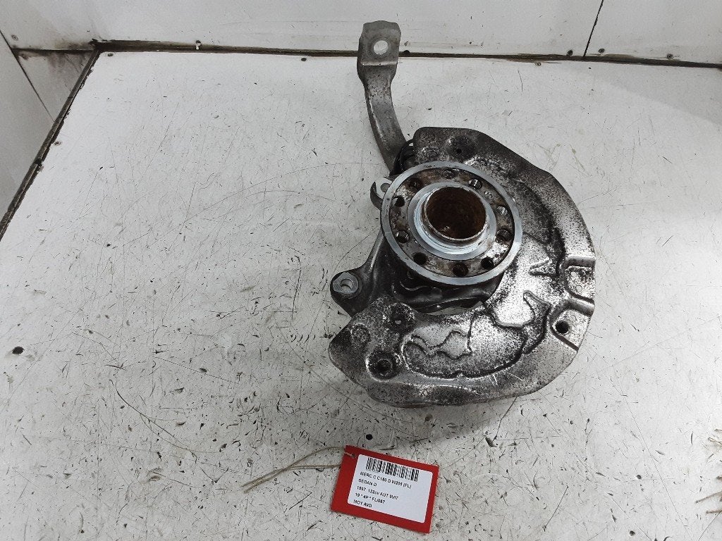 MOYEU DE ROUE AVANT DROIT Mercedes-Benz C (W205), Mercedes-Benz, Utilisé, Dialog.mb@mercedes-benz.com, Mercedes-Benz AG
