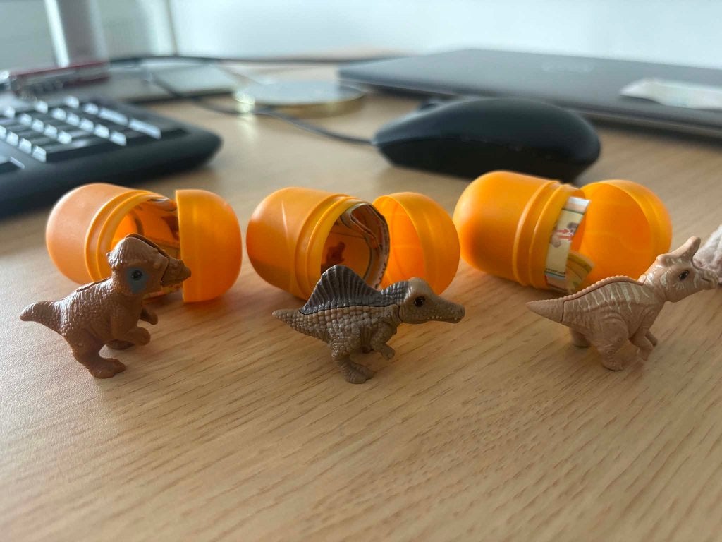 Kinder surprise - Natoons dino's, Ophalen of Verzenden, Nieuw, Hardplasticfiguren