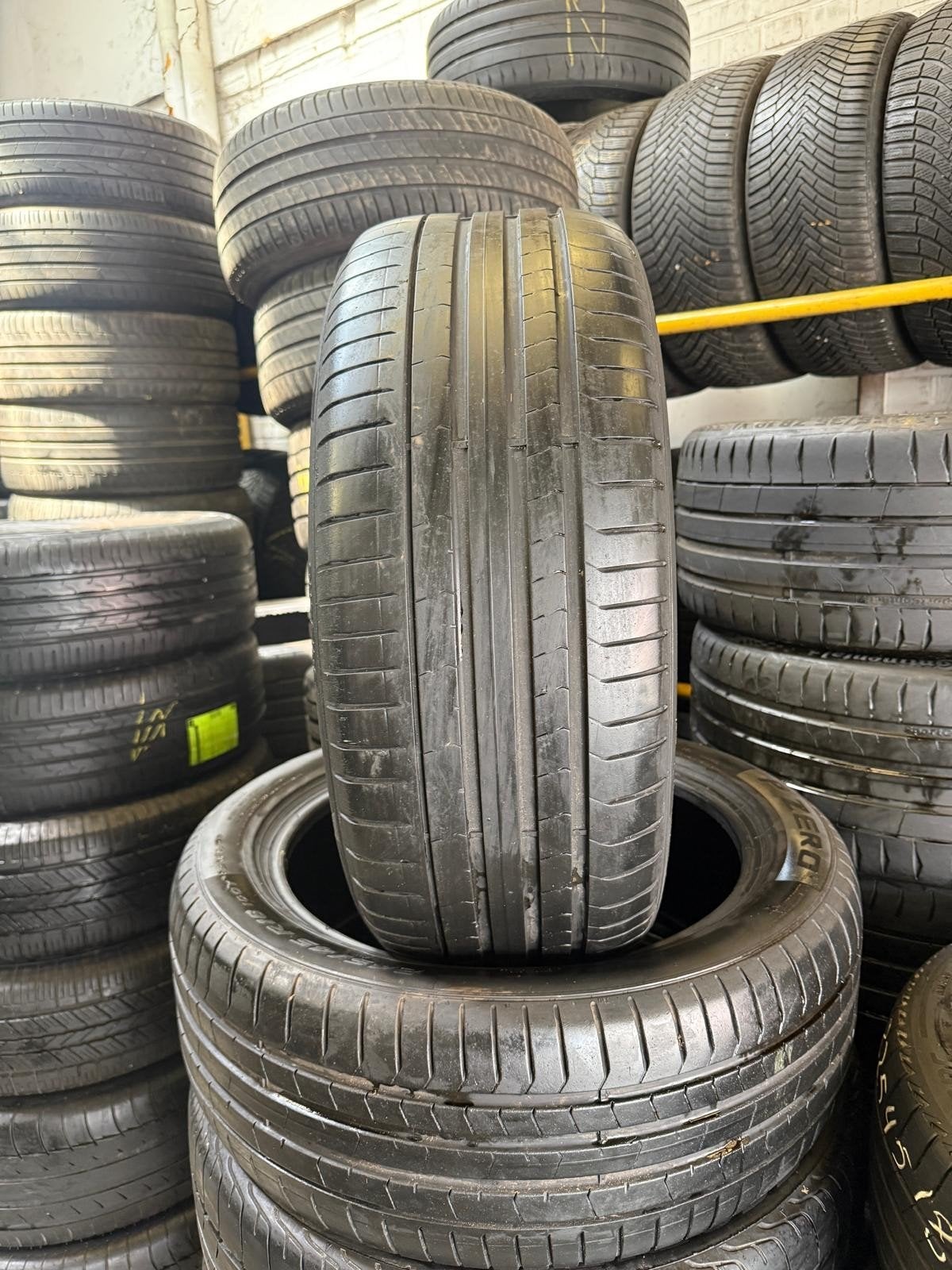245 45 18 pirelli avec montage et équilibrage, Enlèvement