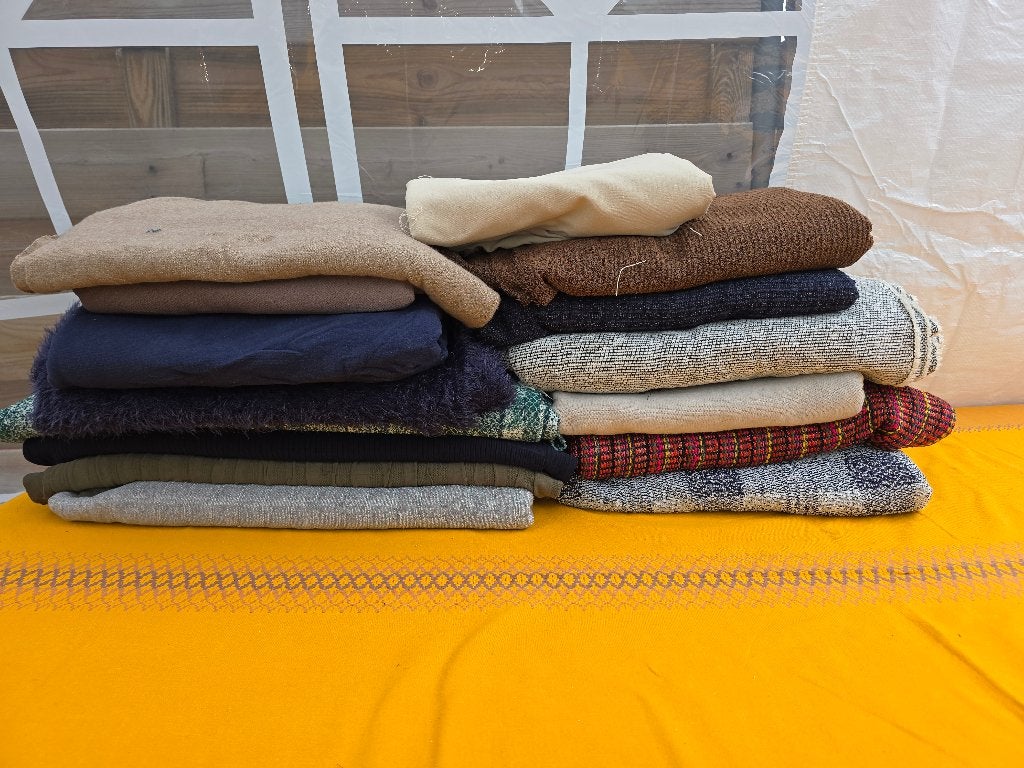 Groot lot stoffen /1, Hobby en Vrije tijd, Overige materialen, Overige kleuren, 120 cm of meer, Ophalen of Verzenden