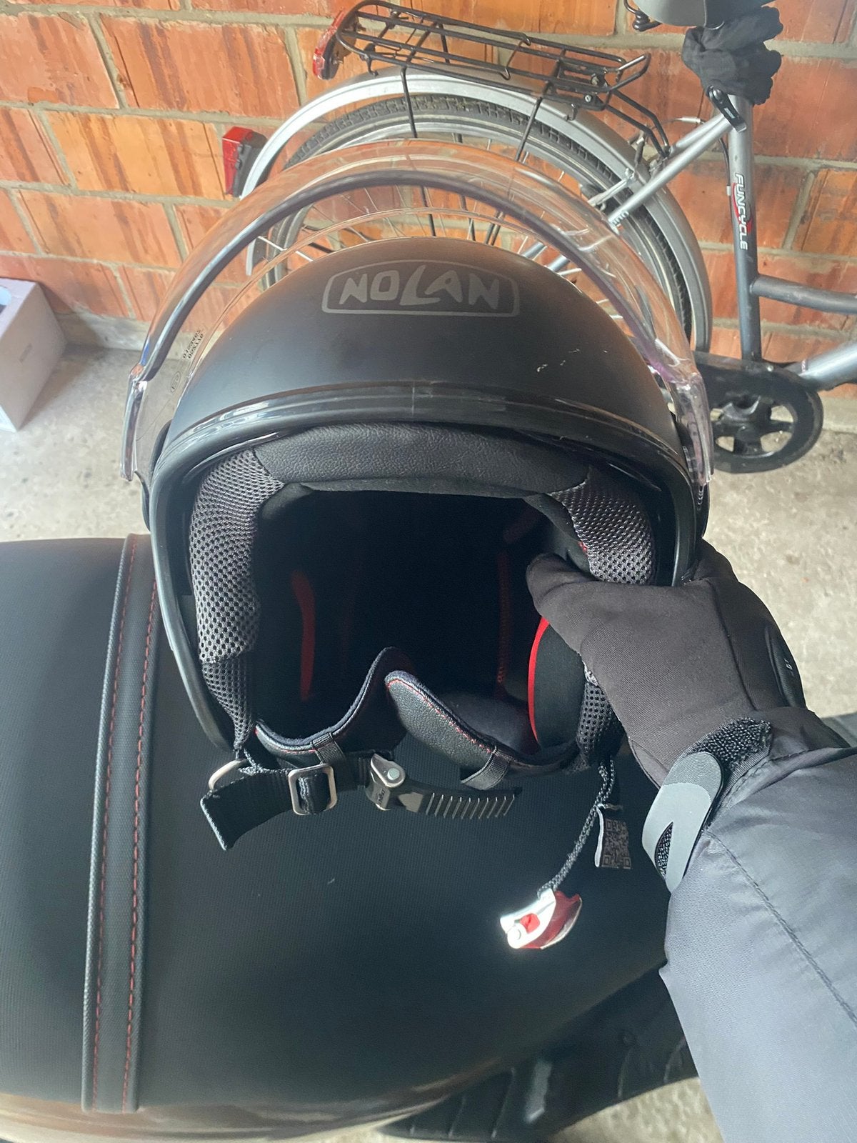 Scooter helm, Fietsen en Brommers, Ophalen, Zo goed als nieuw