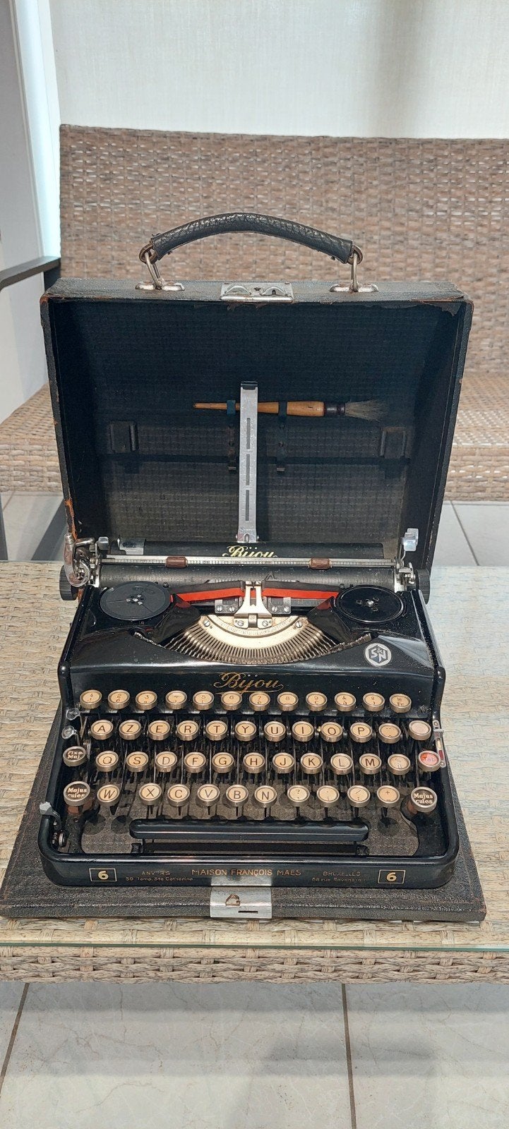 Vintage Erika modèle 6 (Bijou) dans son étui d'origine, Antiquités & Art, Antiquités | Bureau & Affaires, Enlèvement