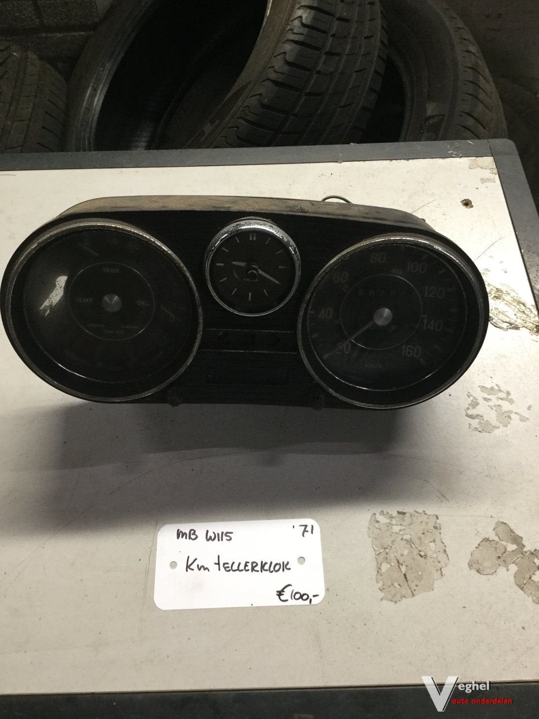 Mercedes W115 1971 Km Tellerklok, -, Utilisé, -, -