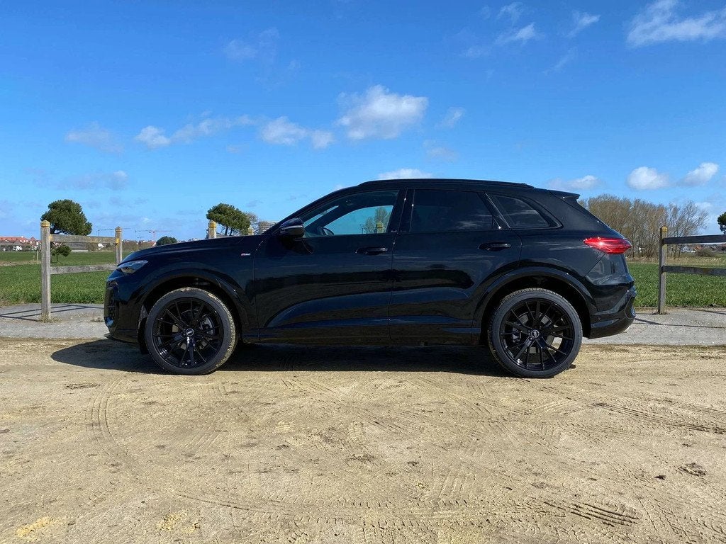 Audi Q5 S-Line Uitvoering,Sfeerverlichting,Verw zetels,Camer, Autos, Audi, https://public.car-pass.be/vhr/5531a6d3-22c4-49f3-b45c-f0a00de08ecd