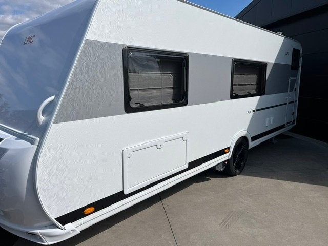 LMC Style 582K Caravan 2025 | Nieuwstaat, Caravanes & Camping, Caravanes, Particulier, Plus de 6, 1250 - 1500 kg, Siège de train