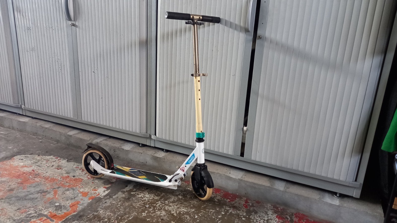Trotinette à vendre ( bon état le prix fixe)