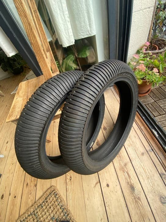Pneus / Banden: 2x Dunlop KR191 125/80R17 MS2 (417), Enlèvement ou Envoi, Comme neuf