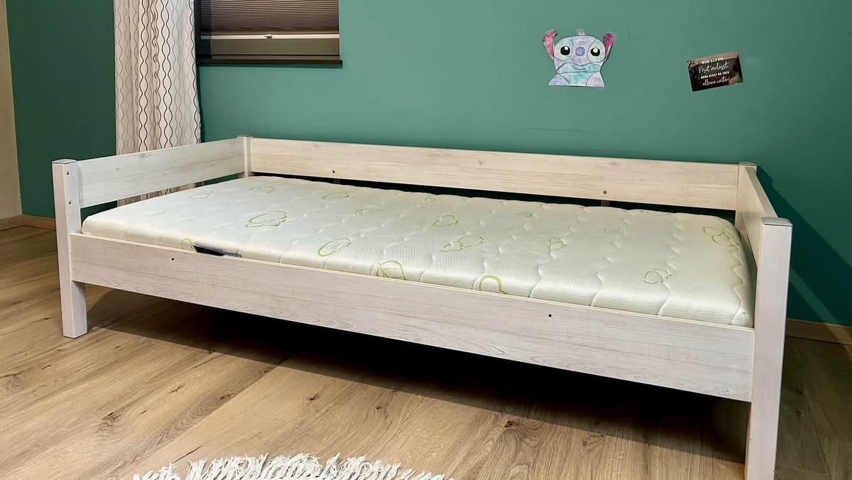 Paidi kinderbed met roosters een matras, Enfants & Bébés, Enlèvement, Comme neuf, Sommier à lattes