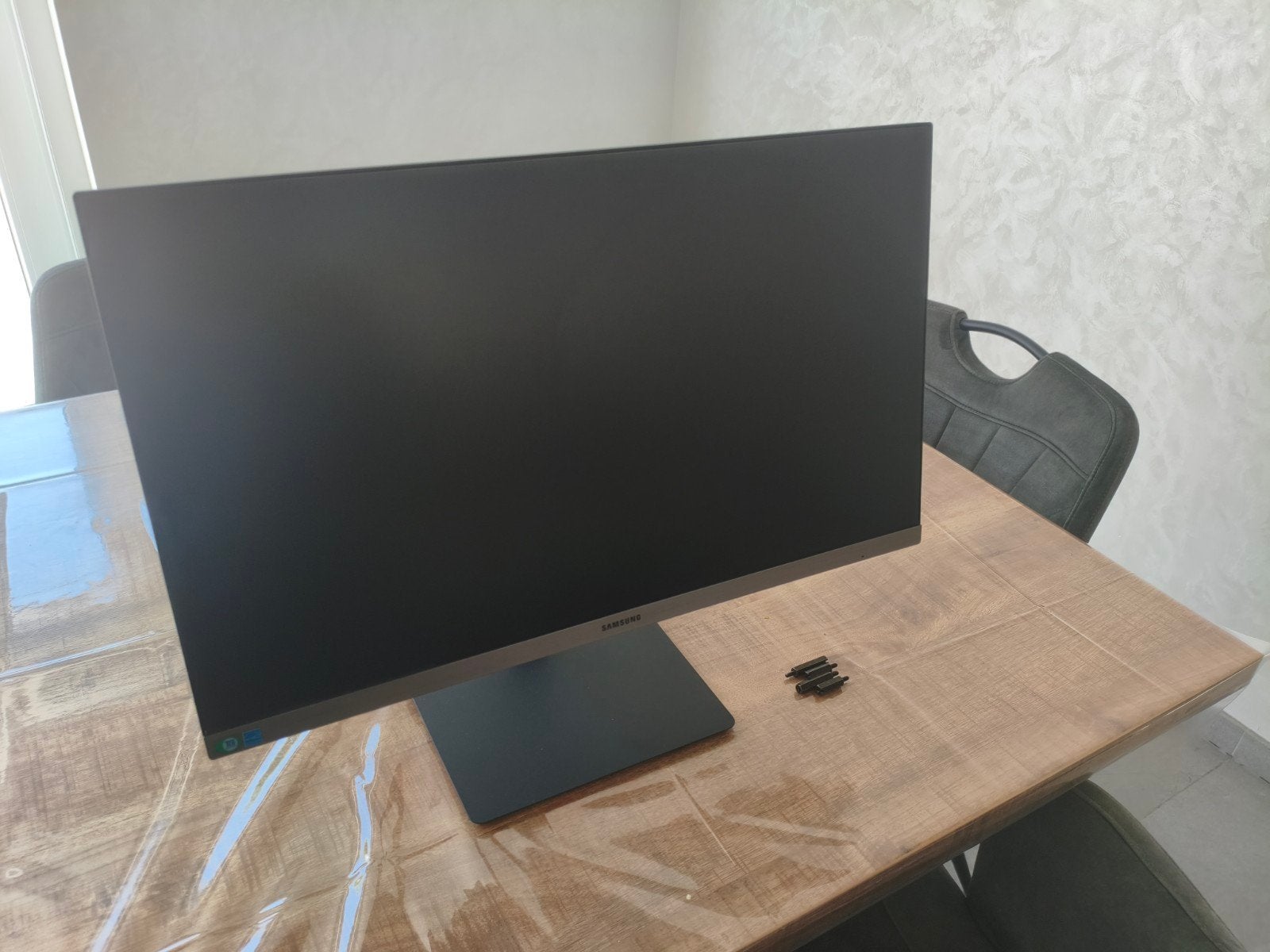 Samsung 24 inch Full HD monitor met verstelbare arm, Computers en Software, Monitoren, Ophalen, Gebruikt, IPS, In hoogte verstelbaar