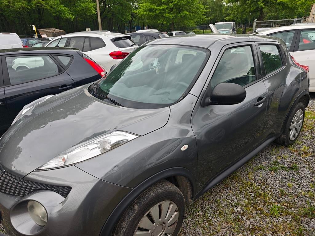 Nissan Juke 1.5 Diesel 232000 km bij 2013, Auto's, Voorwielaandrijving, Stof, Zwart, 4 cilinders