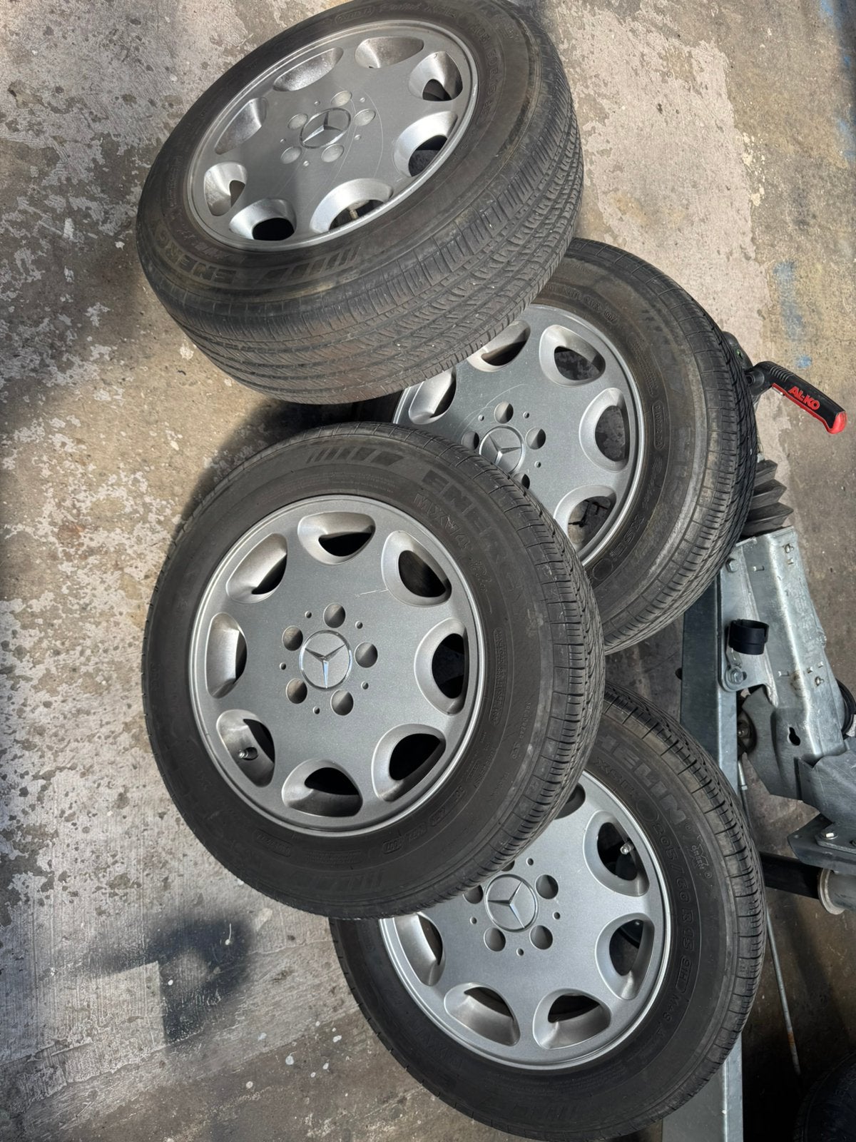 Mercedes-Benz 8-Loch velgen 15 inch, Ophalen, Gebruikt, 15 inch, Banden en Velgen