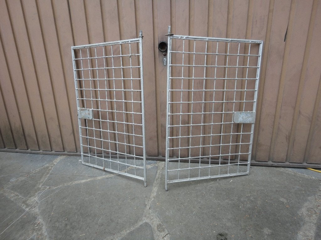 porte grillagée pour remorque a chien, Animaux & Accessoires, Enlèvement, Comme neuf, Autres types