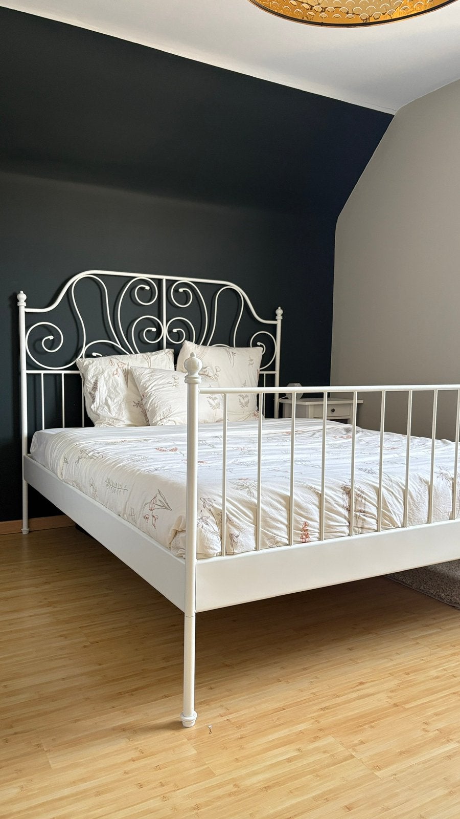 Bed Leirvik IKEA, Ophalen, Wit, 140 cm, Zo goed als nieuw