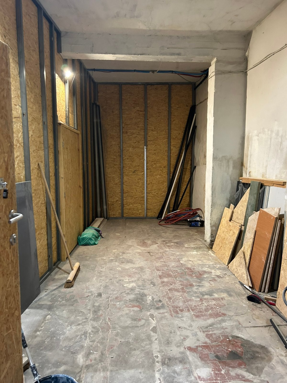 Opslag ruimte te huur centrum Mechelen, Malines