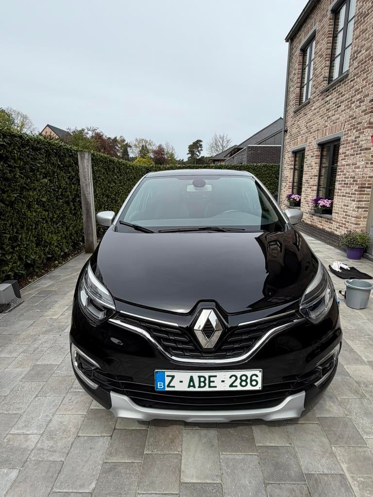 Te koop Renault Capture, Auto's, Voorwielaandrijving, Zwart, Leder, Bedrijf