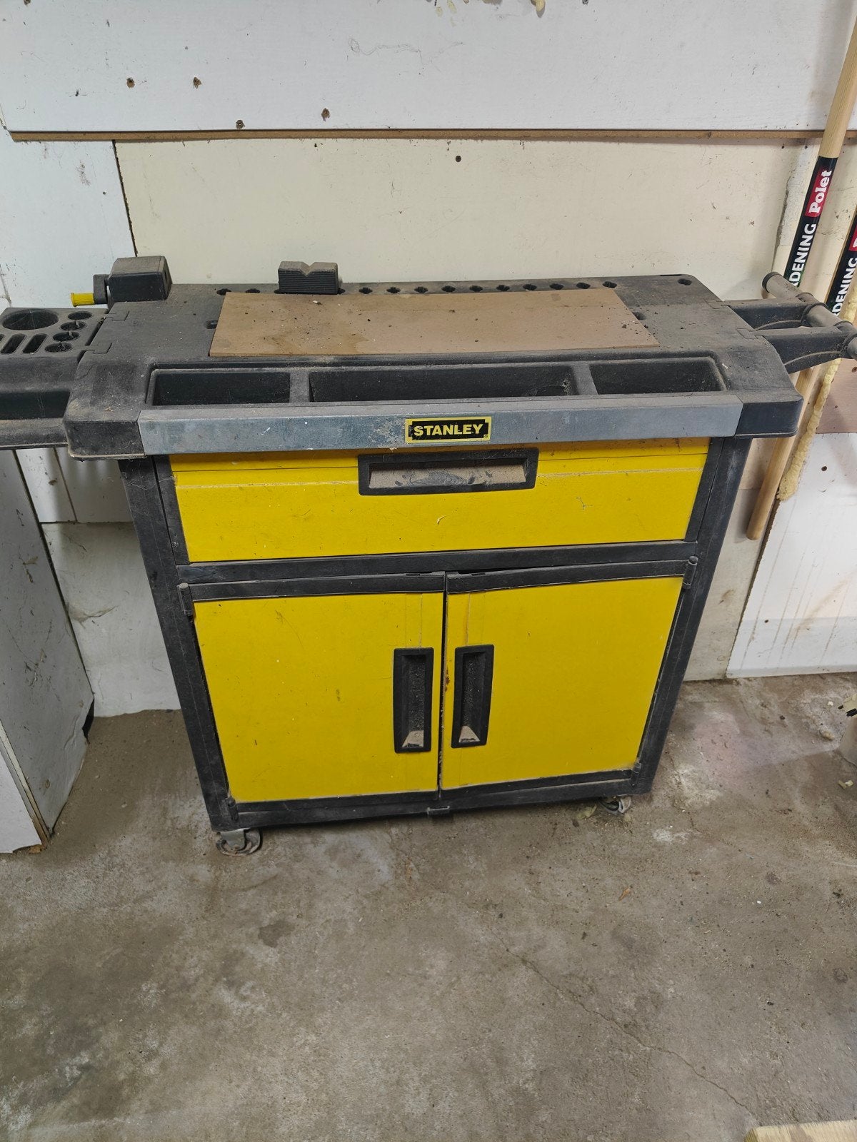 Werkbank kast Stanley, Doe-het-zelf en Bouw, Ophalen