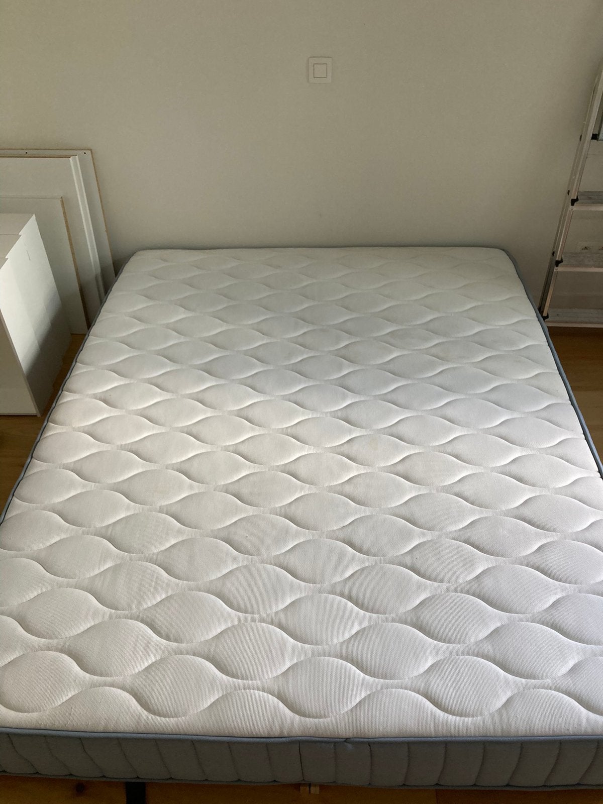 Matras Vagstranda en lattenbodem, Ophalen, Tweepersoons, Zo goed als nieuw, Matras