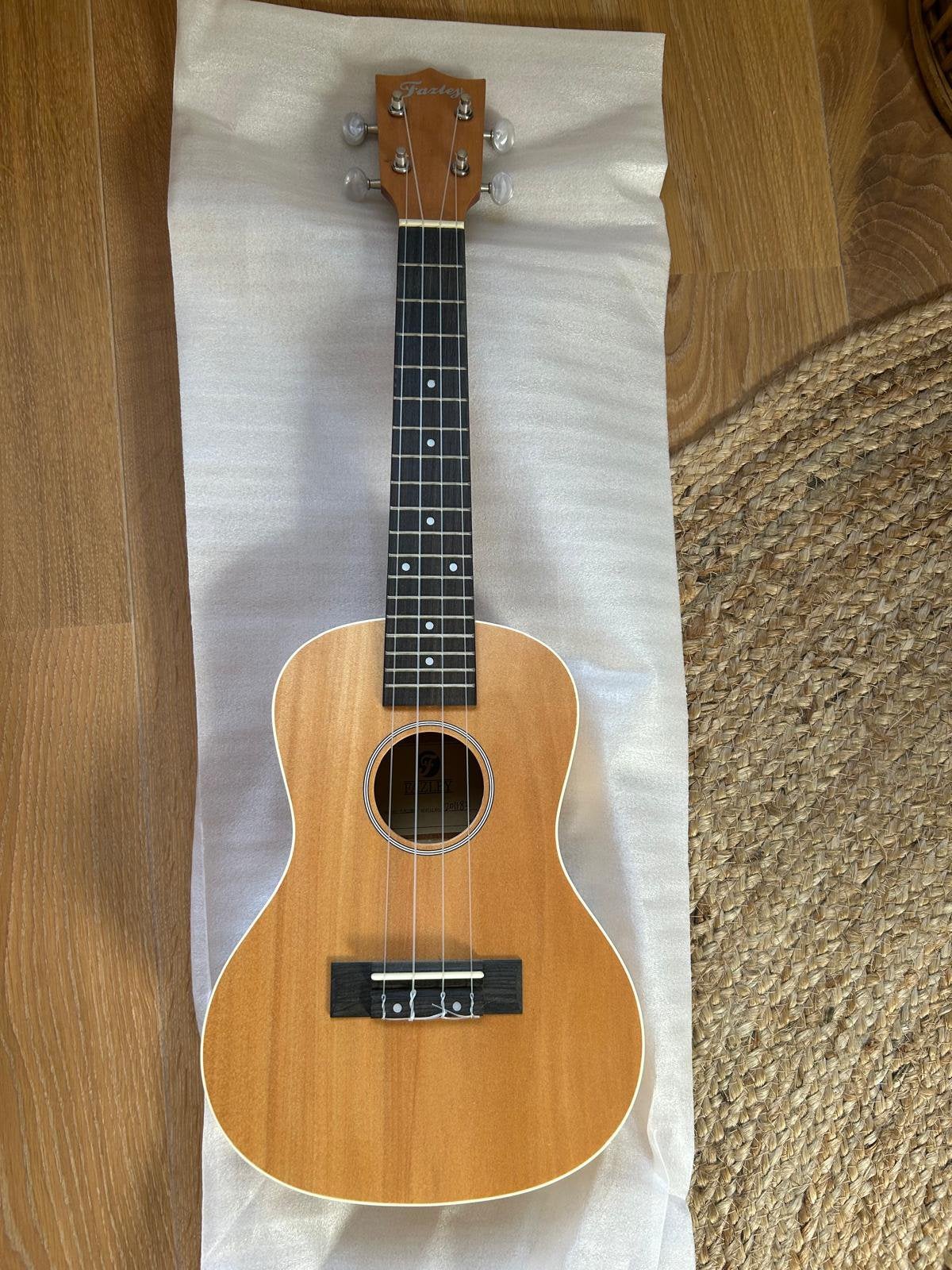 Ukelele Fazley - ongebruikt, Ophalen of Verzenden, Zo goed als nieuw, Ukelele