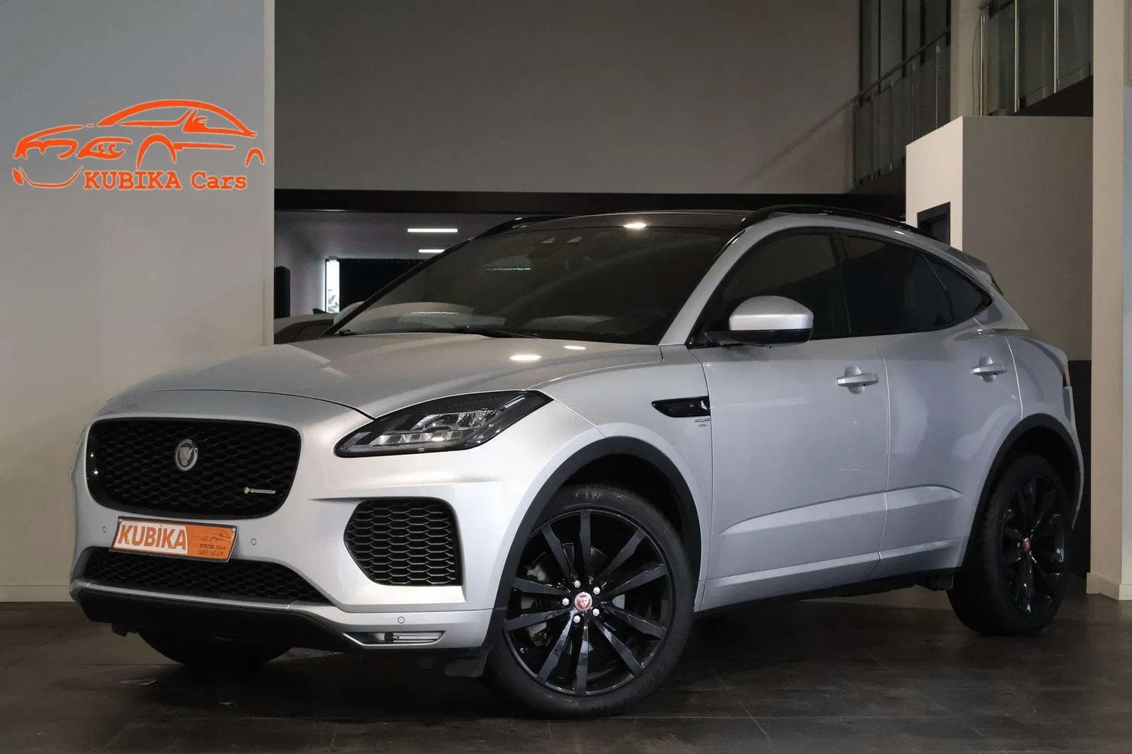 Jaguar E-Pace E-Pace 2.0 D AWD R-Dynamic BTW* Pano ACC Navi, Autos, Jaguar, Cuir, Argent ou Gris, Achat, Euro 6