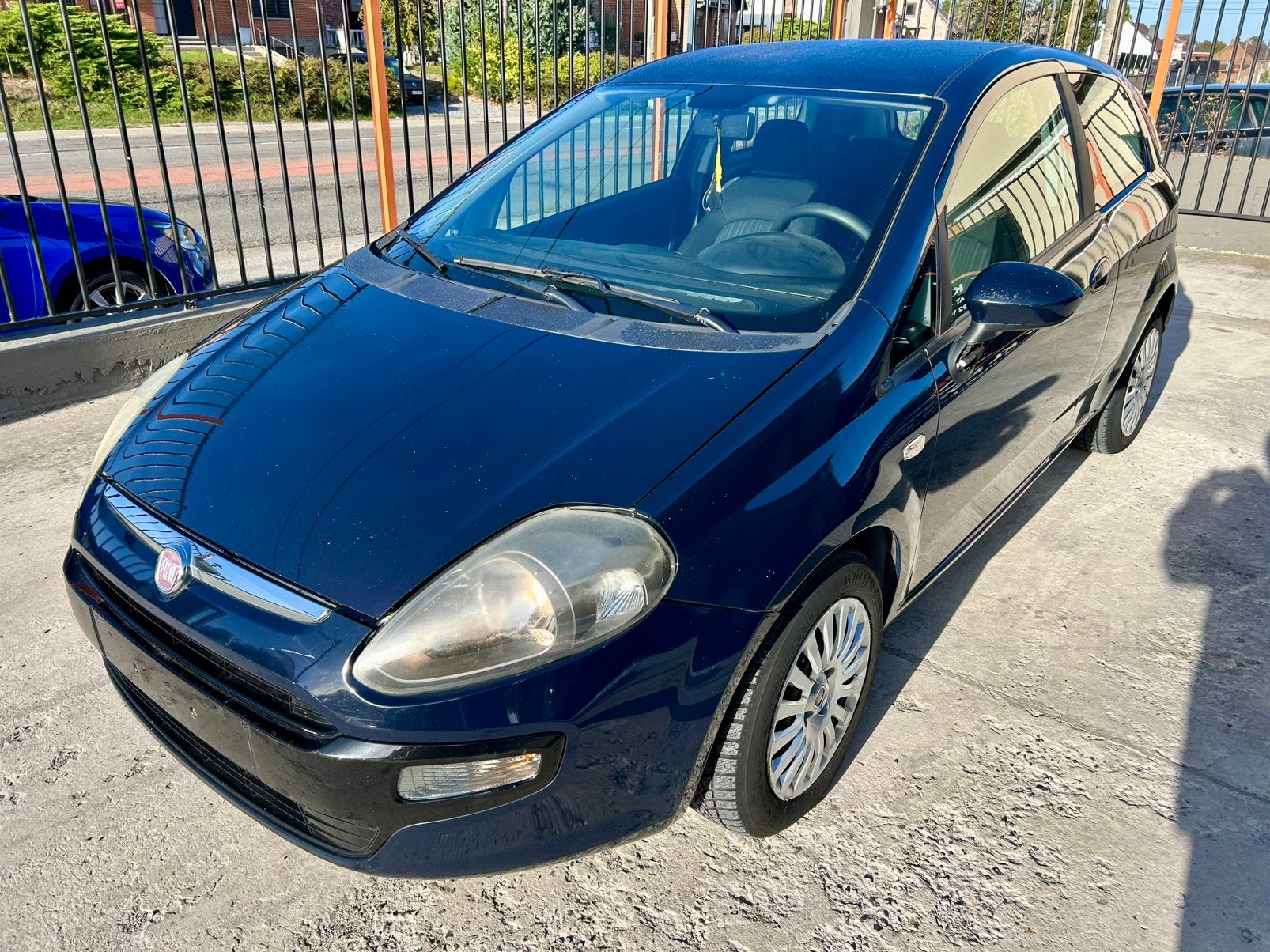 Fiat Punto 1300 diesel annee 2011 airco 850€, Autos, Euro 5, Achat, Boîte manuelle, 130 g/km