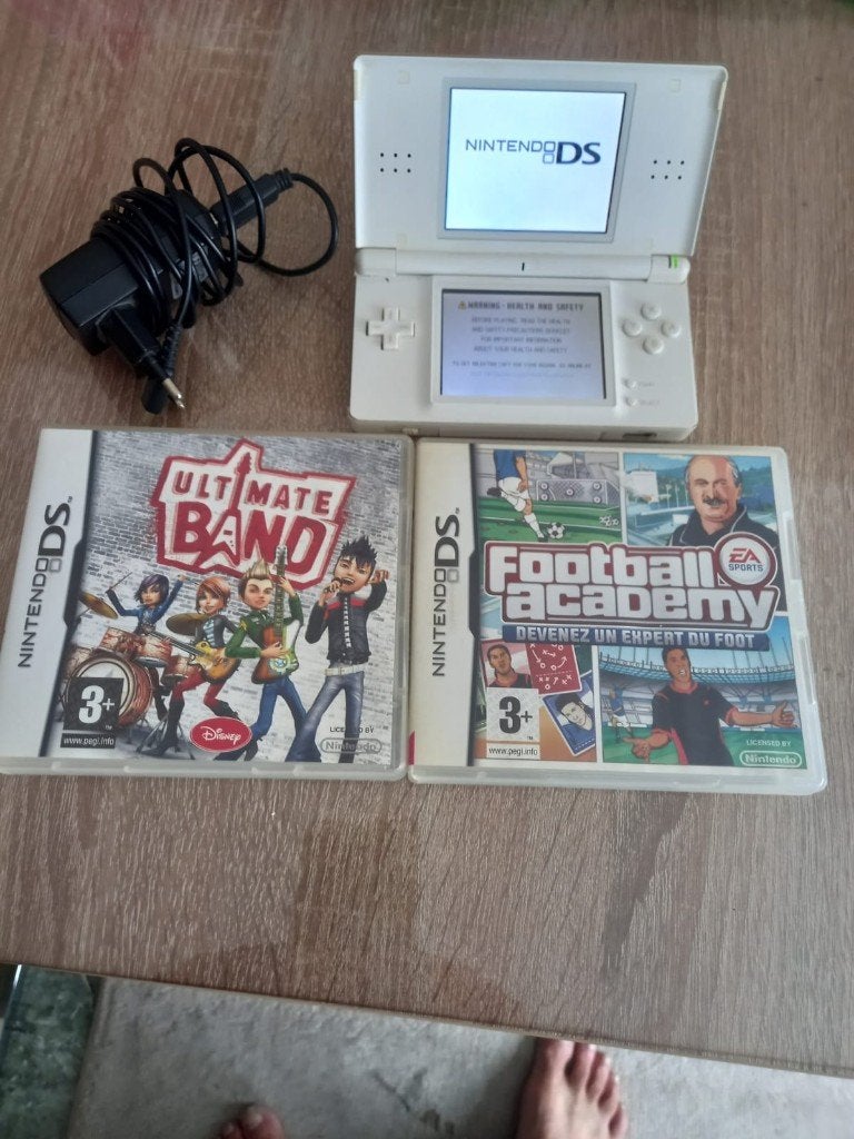 Console Nintendo Ds Lite Blanche + 2 jeux ++++, Games en Spelcomputers, Met games, Wit, Ophalen of Verzenden, Zo goed als nieuw