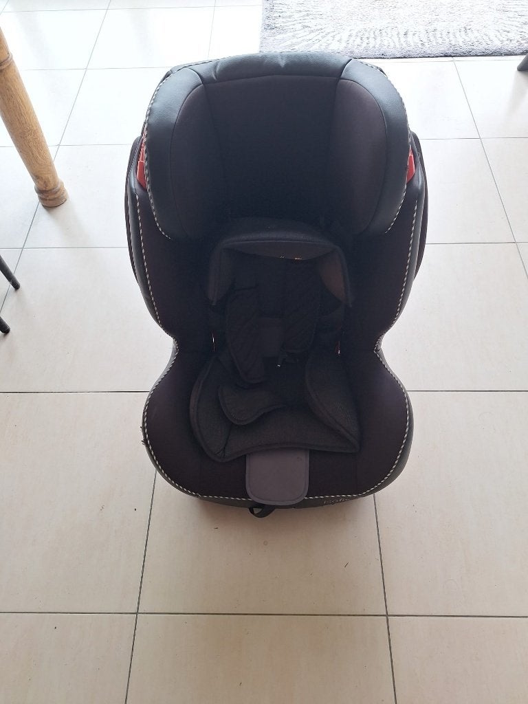 Autostoel isofix, Kinderen en Baby's, Autostoeltjes, Ophalen, Zo goed als nieuw, Isofix