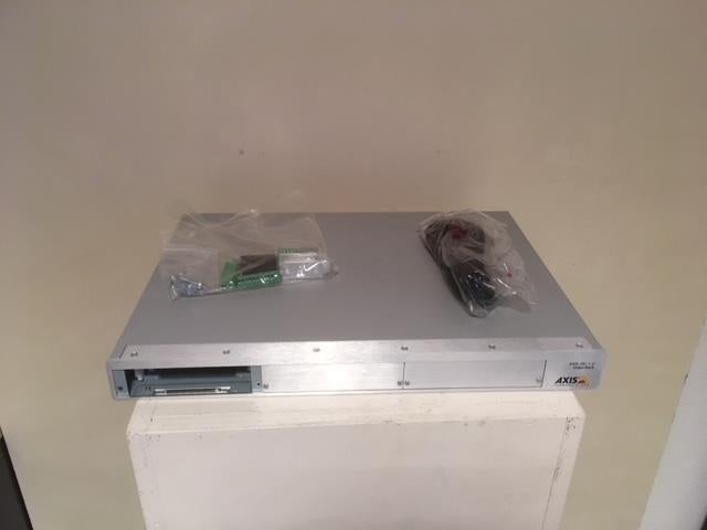 560. AXIS 291 1U Videorack met 2x module 243Q video Server, Ophalen of Verzenden, Nieuw