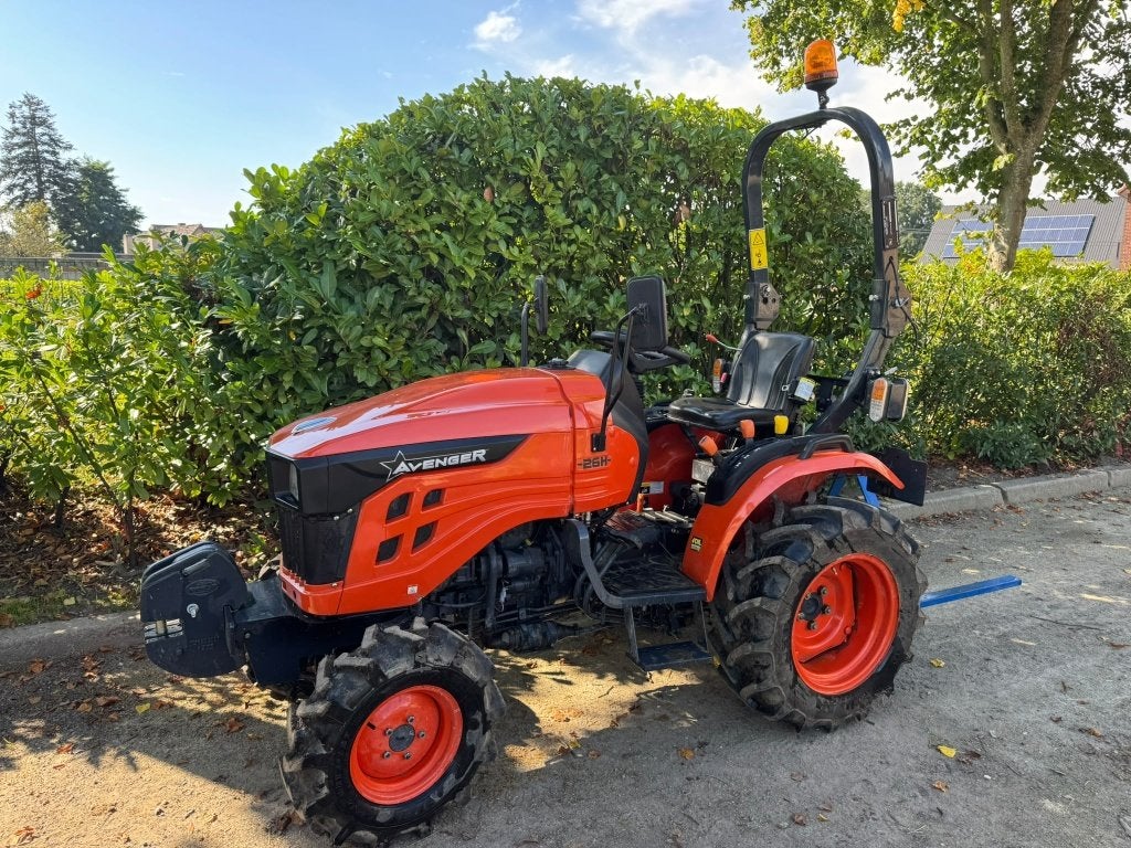 Tuinbouwtraktor met toebehoren, Neuf, Autres marques, Jusqu'à 2500, Jusqu'à 80 ch