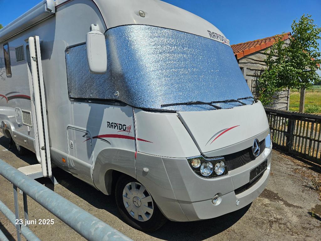 beau camping-car Mercedes Rapido bien entretenu, Siège de train, Boîte manuelle, Intégral, Douche