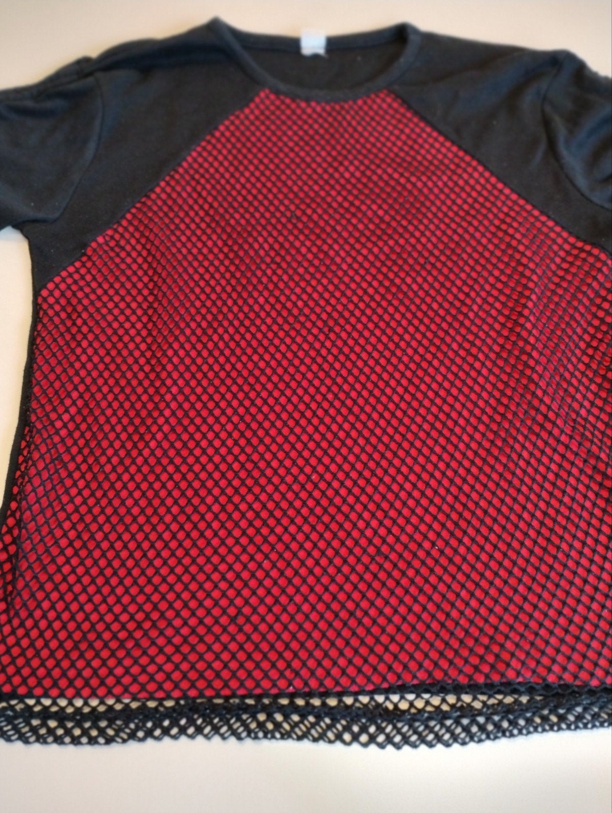 Rood zwarte sweater met lange mouwen m. 176, Kinderen en Baby's, Kinderkleding | Maat 176, Ophalen of Verzenden