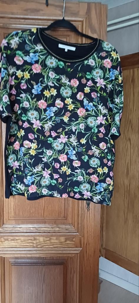 Dames bloesje maat 3, Ophalen, Zwart