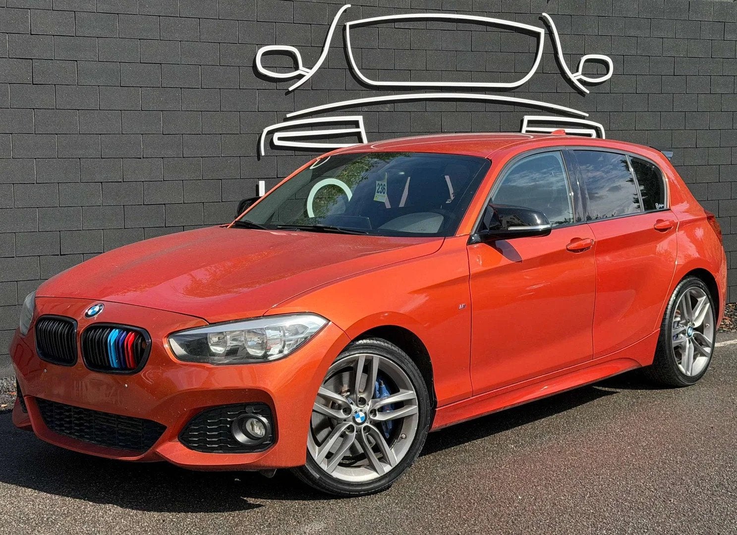 BMW 1 Serie 118 dA+BOITE AUTO+PACK M+CARPLAY+ALCANTARA+EURO, Autos, Achat, Entreprise, 110 g/km, Capteur de stationnement