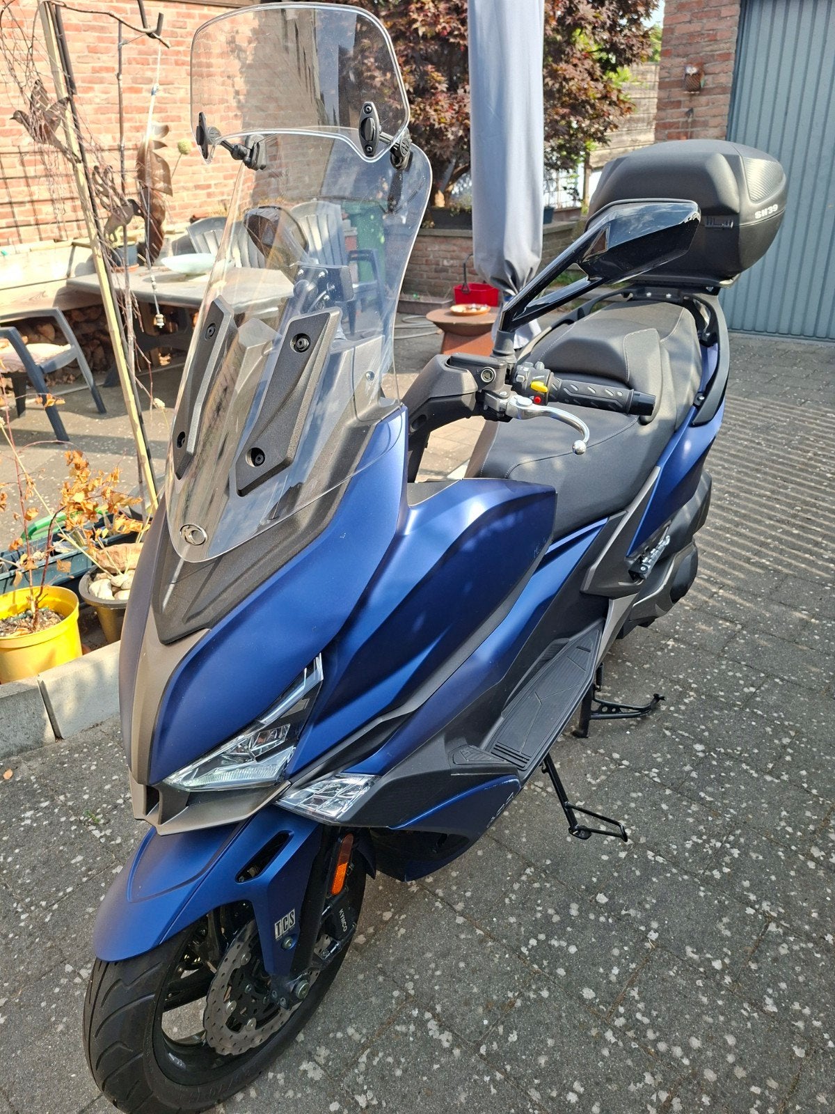 Kymco 400 xciting s  november 2023 maar 665km !!!!!, Fietsen en Brommers, Ophalen